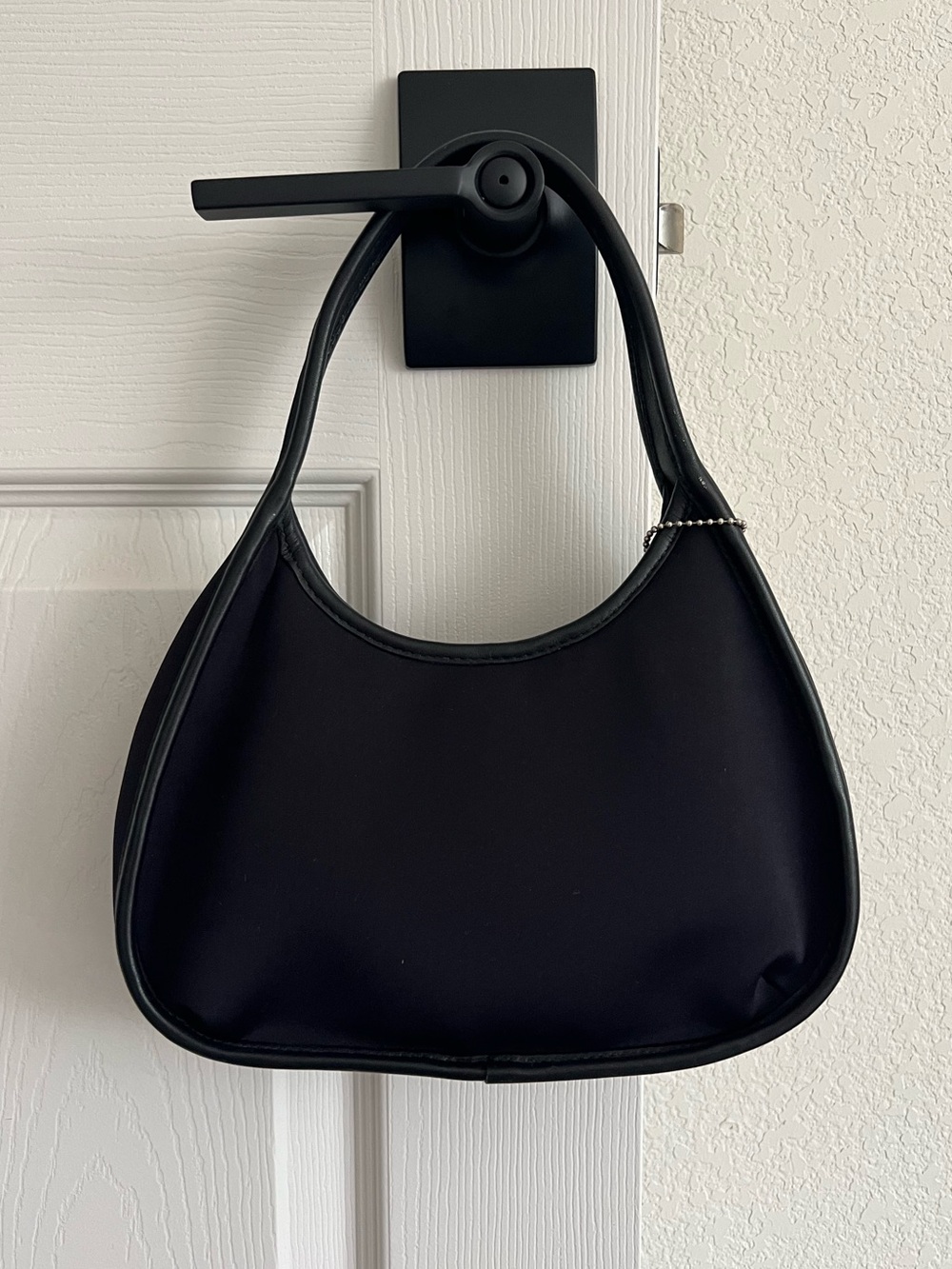 Coach Vintage #6202 Mini Ergo Black Neoprene Bag (1998) - Picture 2 of 16